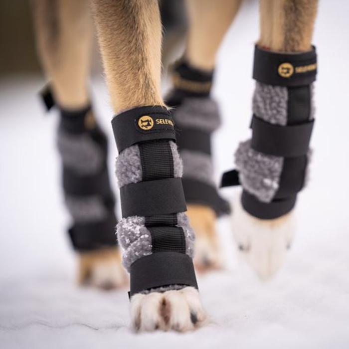 Seleverkstedet Benvärmare i fleece för hunden 4 st