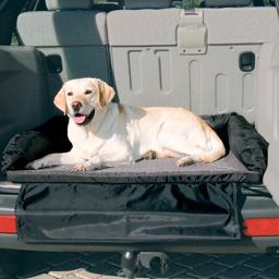 Smart hundeseng designet til bagagerummet