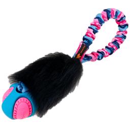 Tug-e-nuff Svart fårskinnsdocka med boll och spets i rosa/blått 30cm